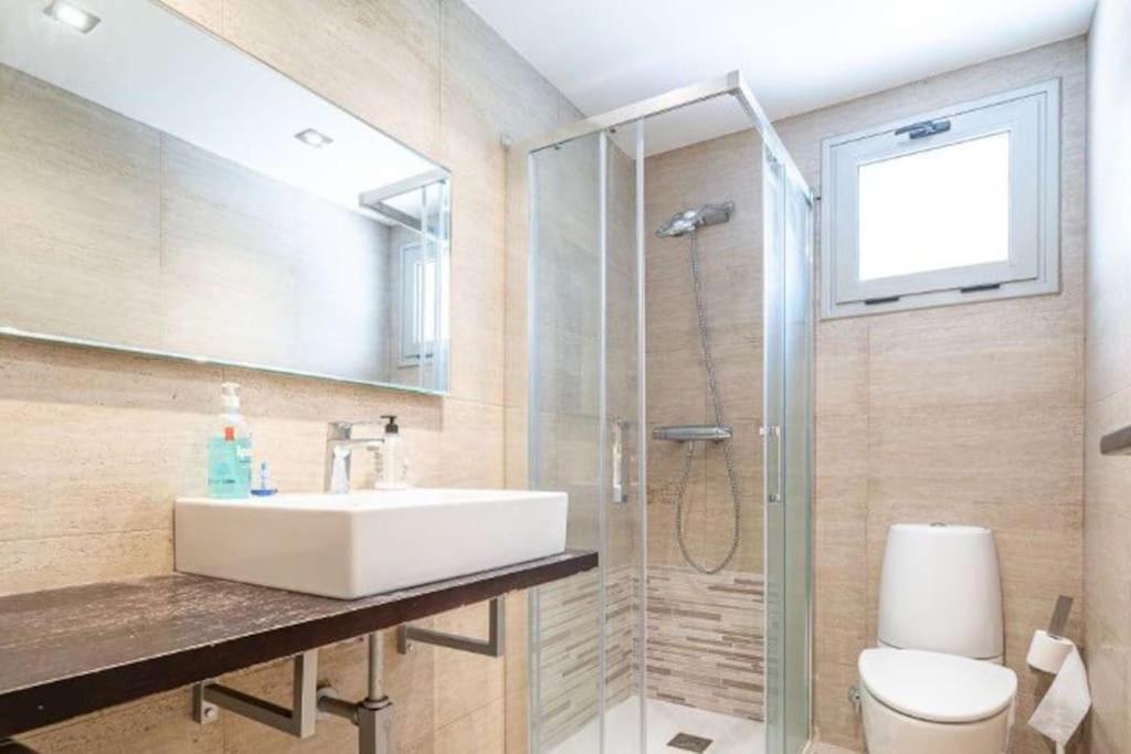Impresionante Apartamento De 4 Dormitorios 3 Banos Y 2 Plazas De Garaje Madrid Luaran gambar